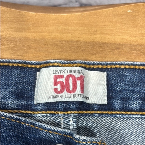 Levi's Blue Jean Shorts with Raw Hem - Picture 4 of 6